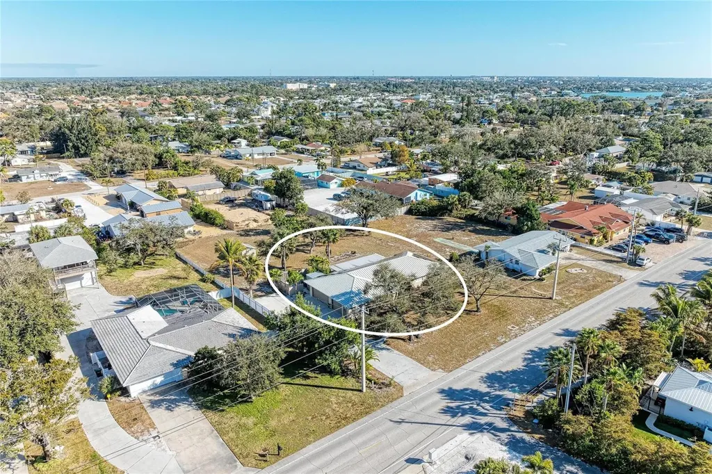 612 Bayshore Road Nokomis FL 34275