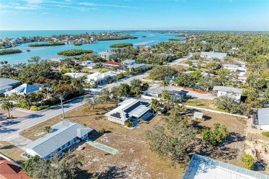612 Bayshore Road Nokomis FL 34275