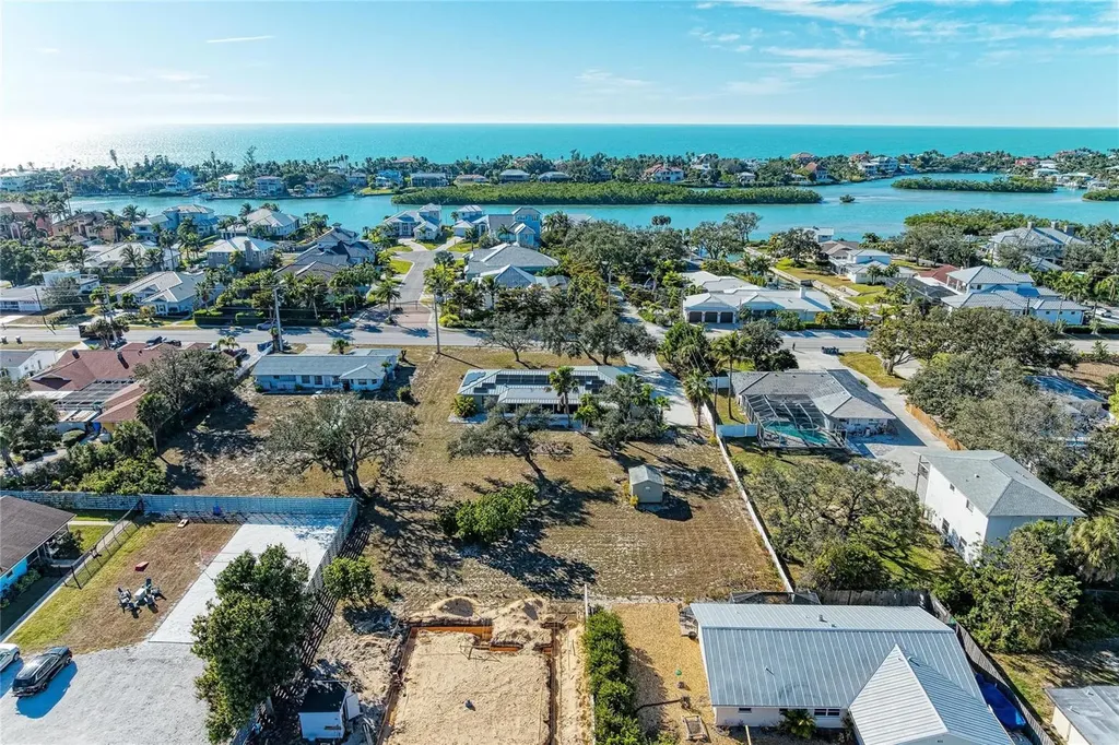 612 Bayshore Road Nokomis FL 34275