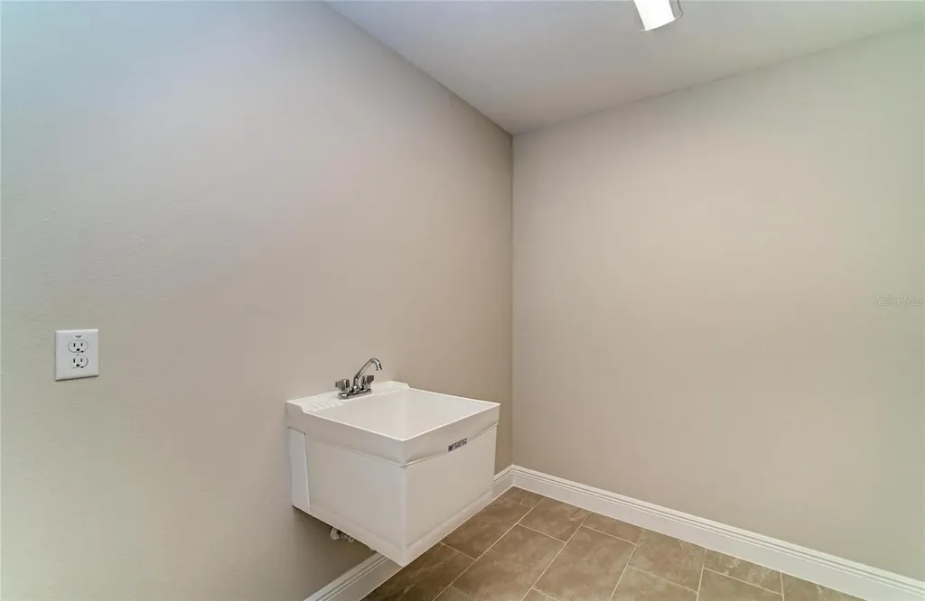 33882 Twilight Sea Place Dade City FL 33525