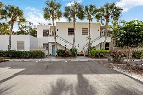 320 Timber Lake Drive Bradenton FL 34210