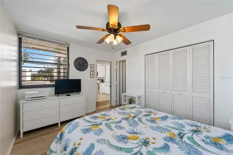 320 Timber Lake Drive Bradenton FL 34210