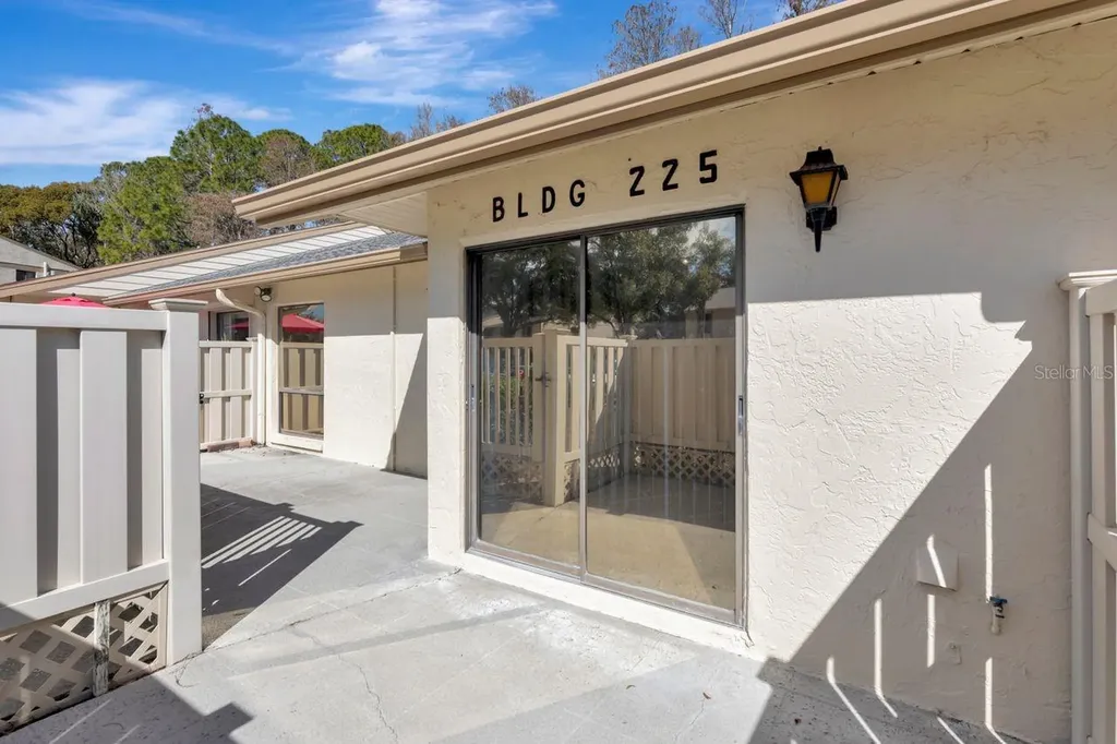 3113 Lake Pine Way Tarpon Springs FL 34688