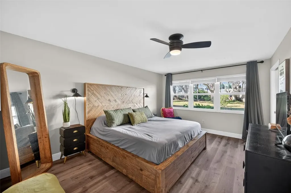 5705 80th Street N St Petersburg FL 33709