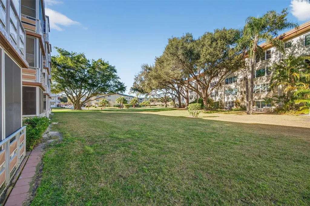 5705 80th Street N St Petersburg FL 33709