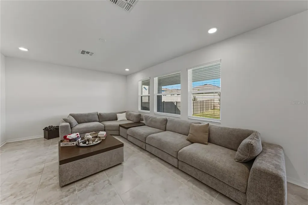 9506 Crescent Ray Drive Wesley Chapel FL 33545