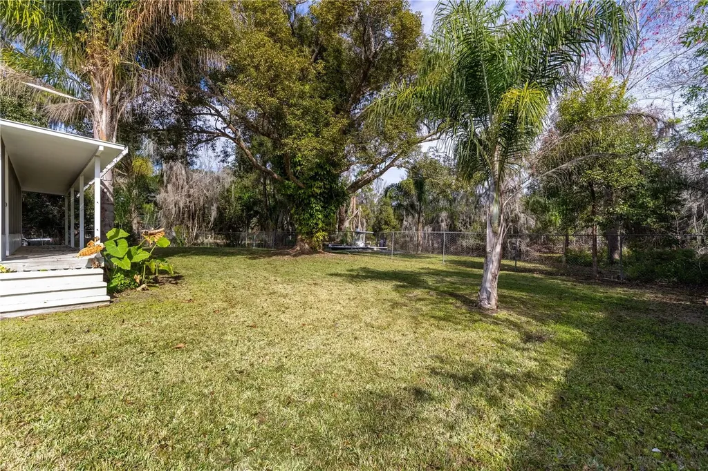 11807 Ocklawaha Drive Leesburg FL 34788