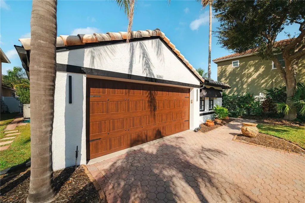 5806 Cay Cove Court Tampa FL 33615