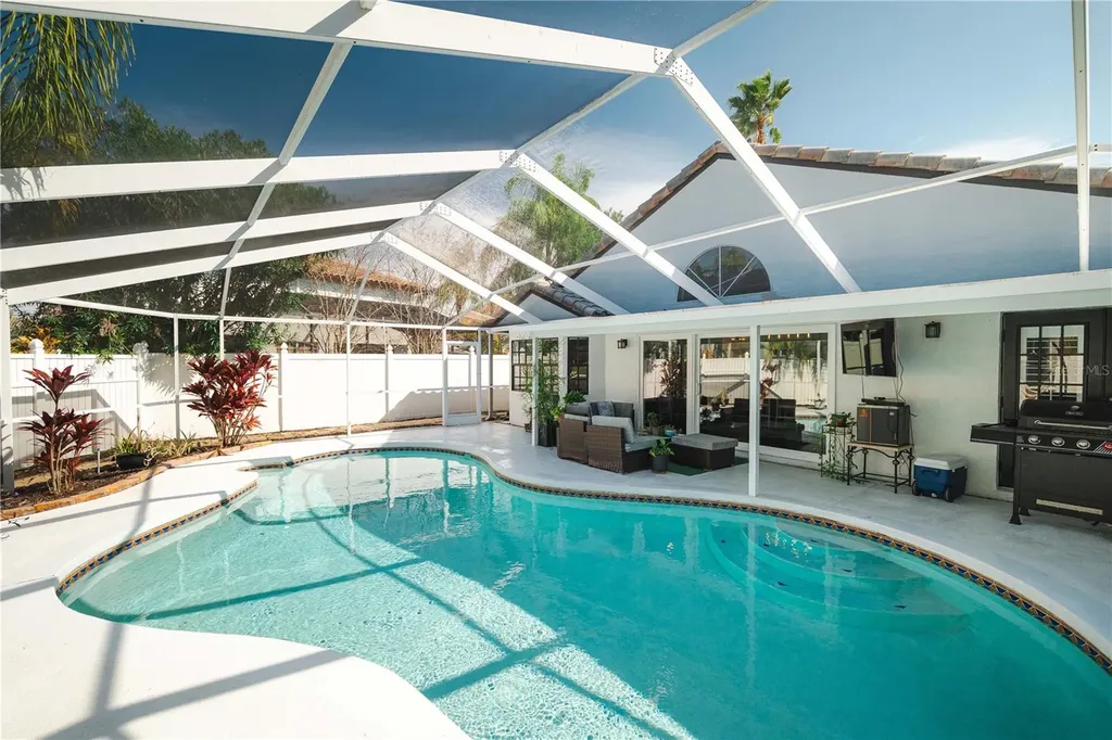 5806 Cay Cove Court Tampa FL 33615