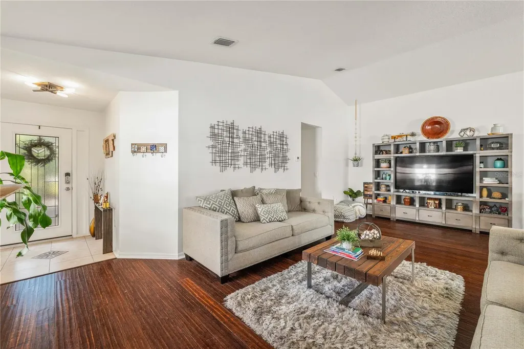 5806 Cay Cove Court Tampa FL 33615