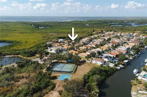 5806 Cay Cove Court Tampa FL 33615