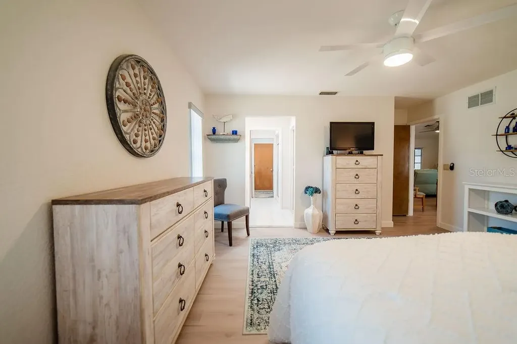 9273 Carnation Avenue Englewood FL 34224