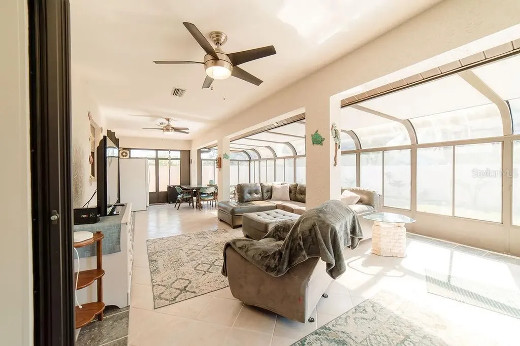 9273 Carnation Avenue Englewood FL 34224