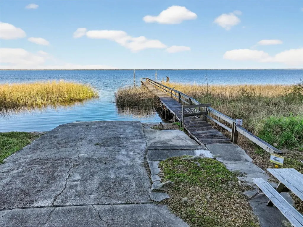 8812 Oakwood Drive Lake Wales FL 33898