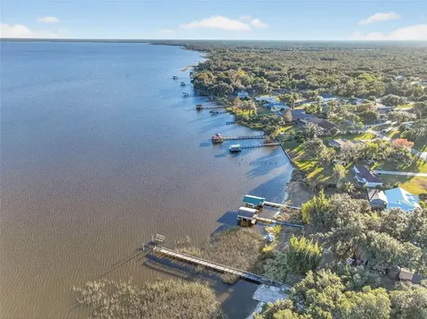 8812 Oakwood Drive Lake Wales FL 33898
