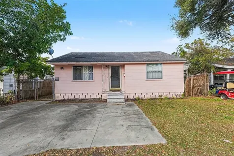 2405 44th Street S St Petersburg FL 33711
