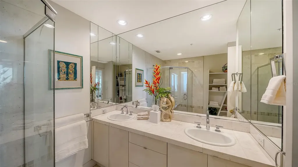 340 S Palm Avenue Sarasota FL 34236