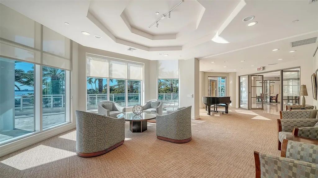 340 S Palm Avenue Sarasota FL 34236