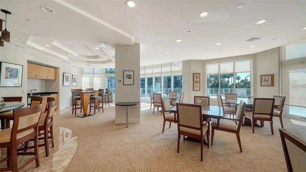 340 S Palm Avenue Sarasota FL 34236