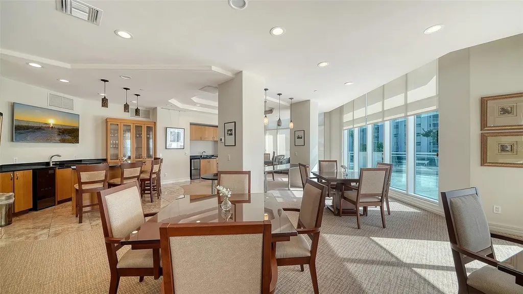 340 S Palm Avenue Sarasota FL 34236
