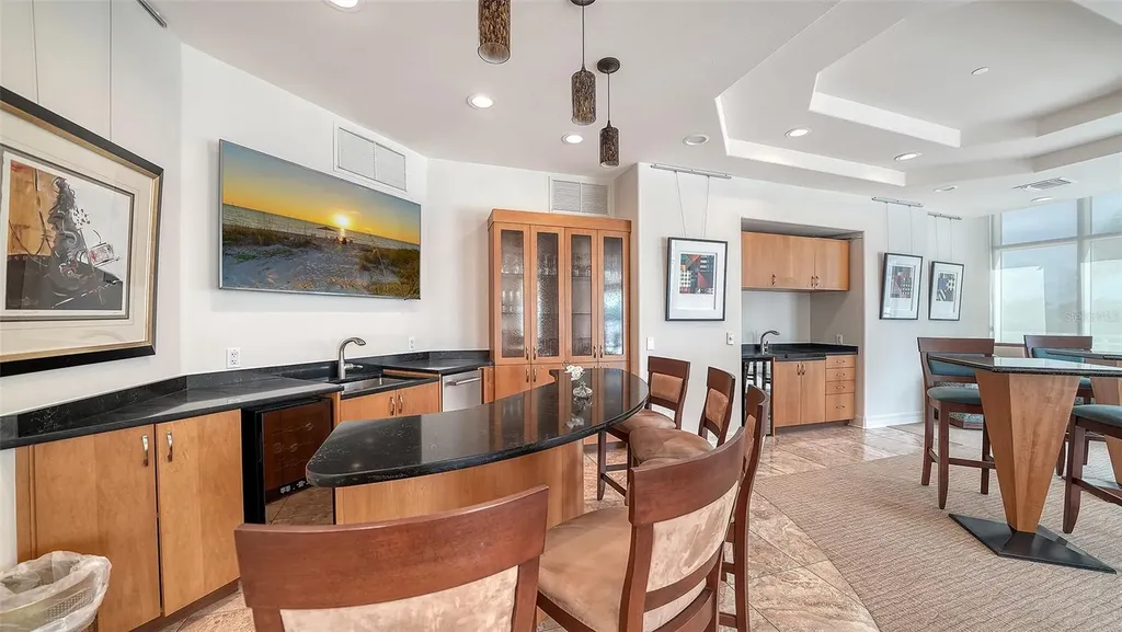 340 S Palm Avenue Sarasota FL 34236
