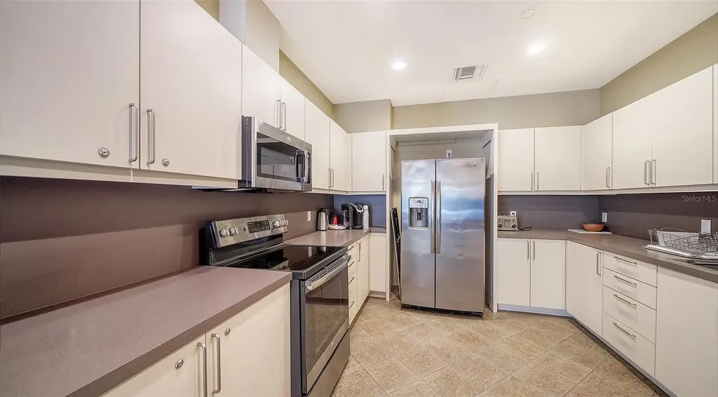 340 S Palm Avenue Sarasota FL 34236