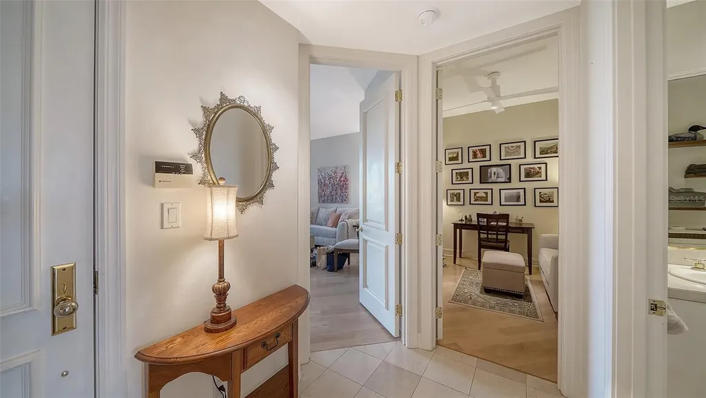 340 S Palm Avenue Sarasota FL 34236