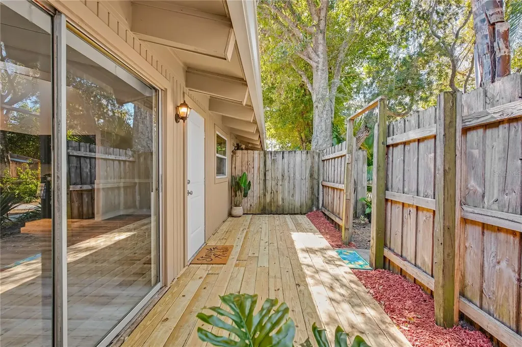 500 N Jefferson Avenue Sarasota FL 34237