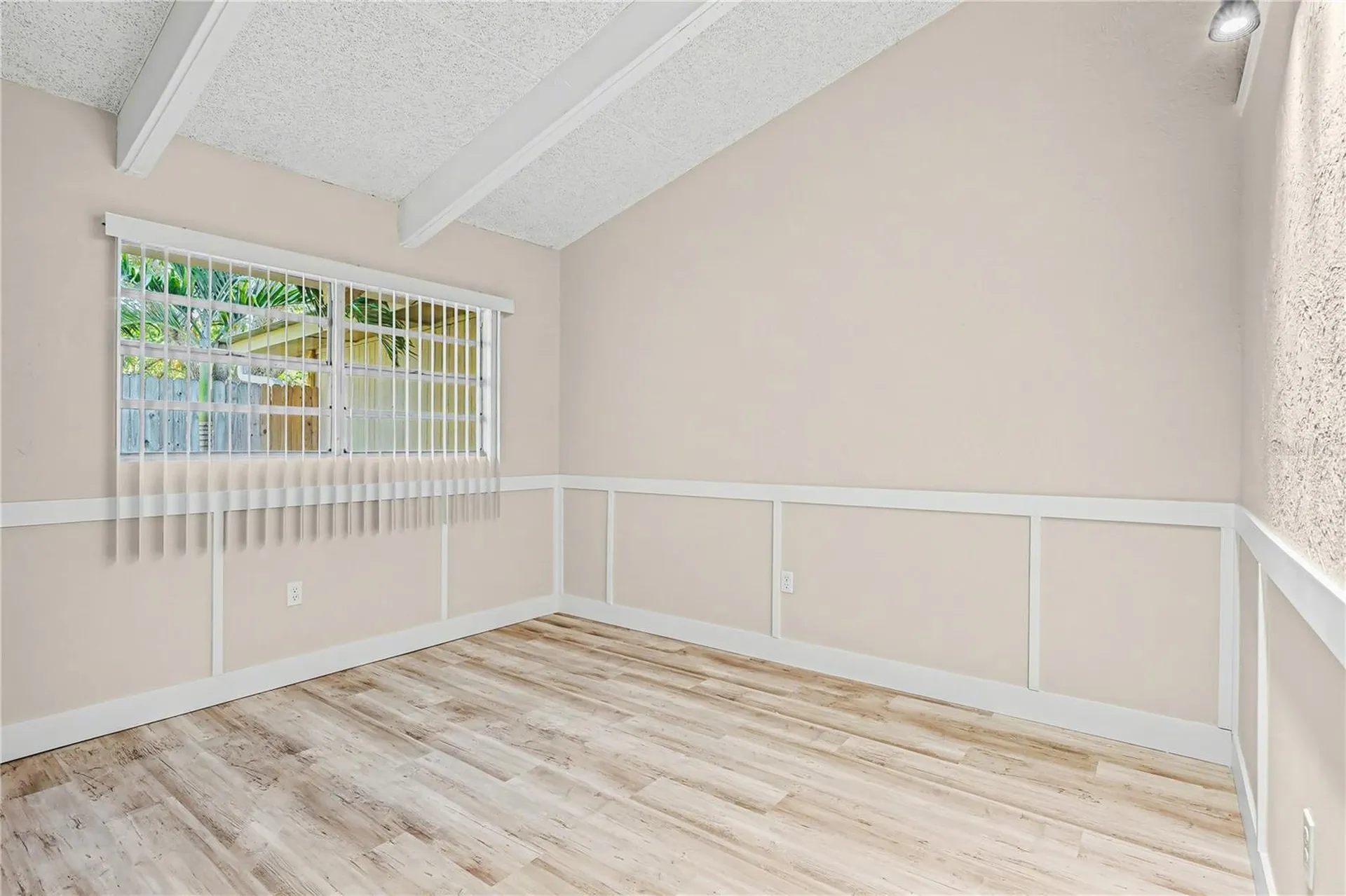 500 N Jefferson Avenue Sarasota FL 34237