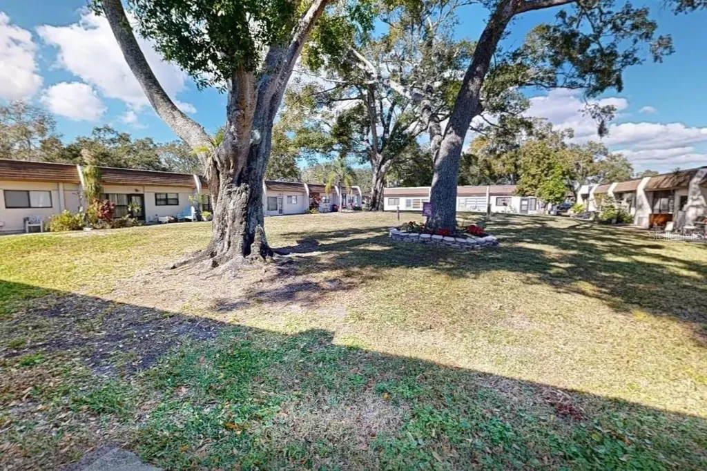 1522 Mission Hills Boulevard Clearwater FL 33759
