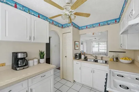 1522 Mission Hills Boulevard Clearwater FL 33759