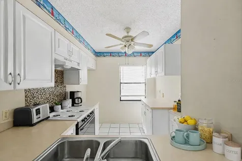 1522 Mission Hills Boulevard Clearwater FL 33759