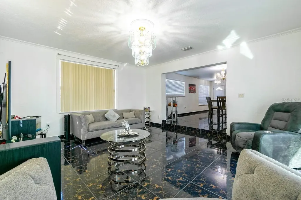 804 Engel Drive Orlando FL 32807