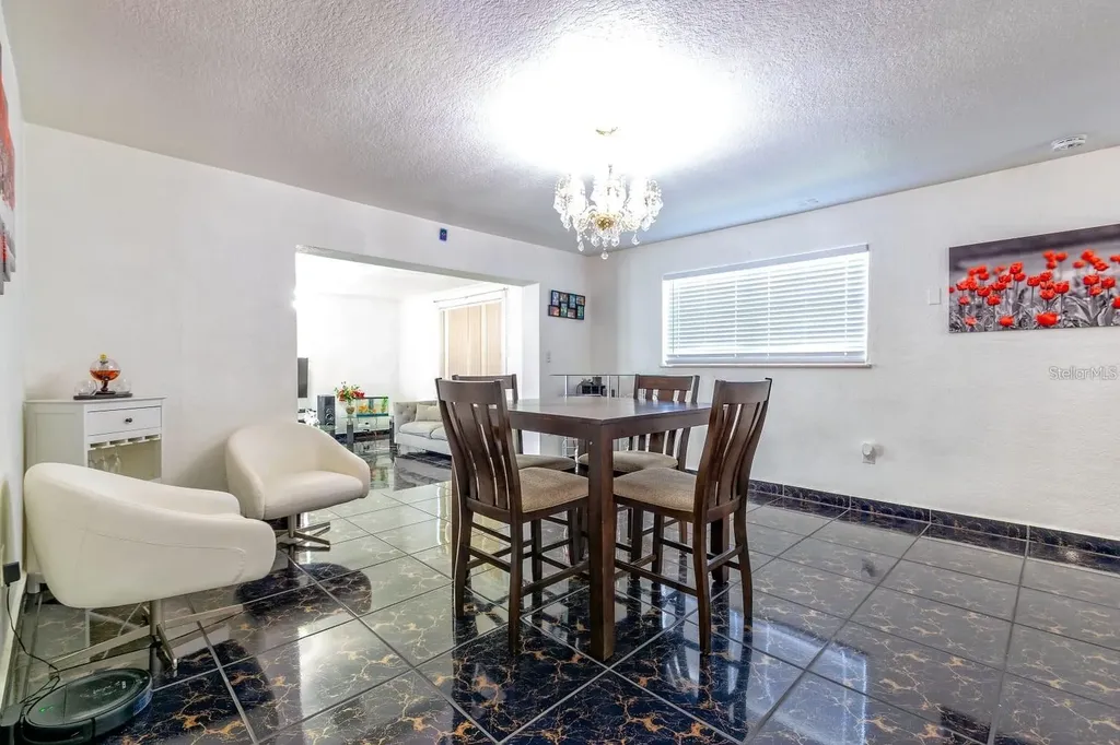 804 Engel Drive Orlando FL 32807