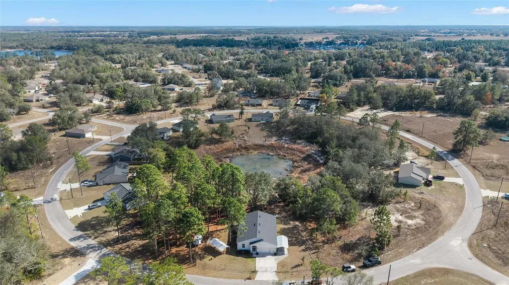 6 Malauka Circle Ocklawaha FL 32179