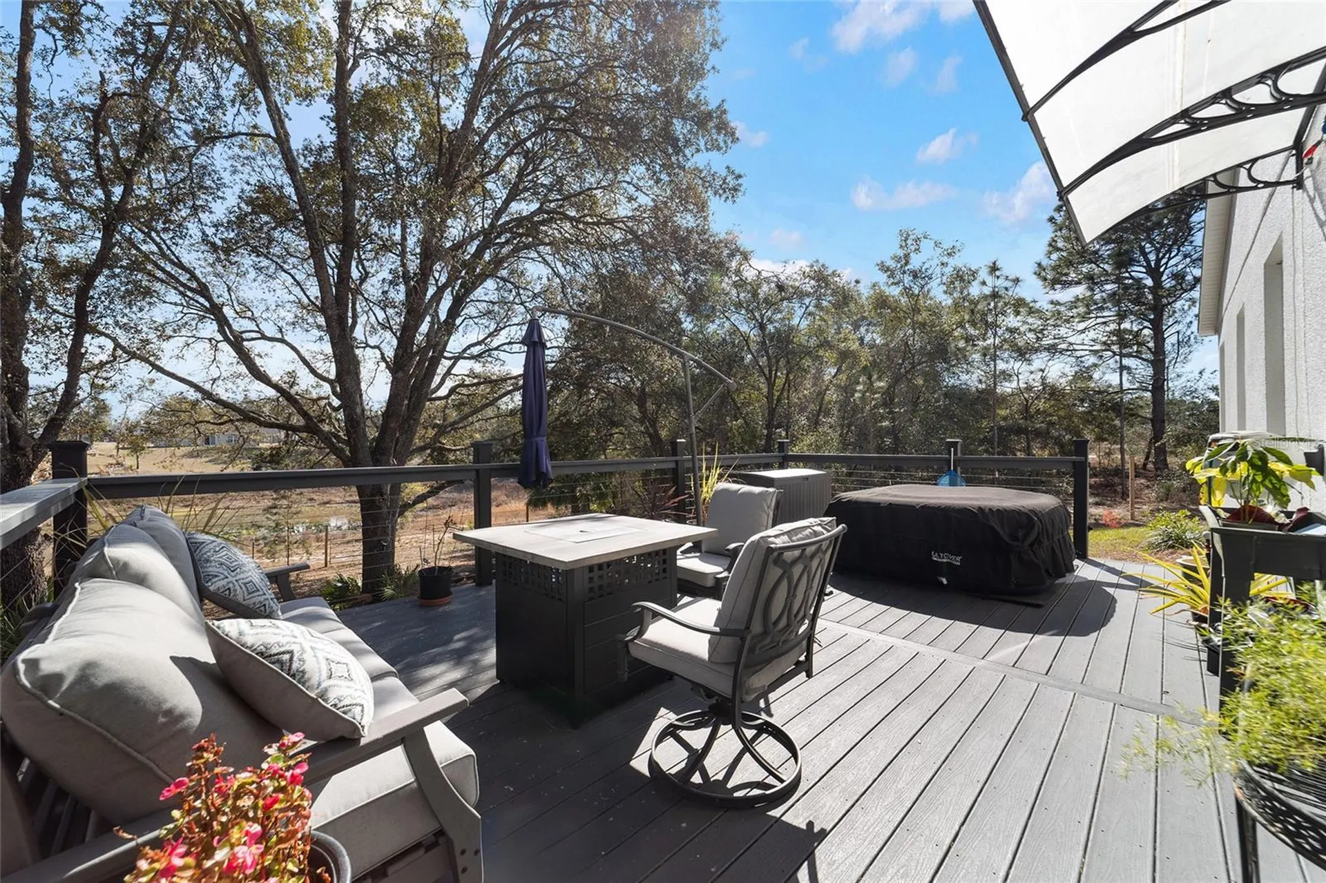 6 Malauka Circle Ocklawaha FL 32179