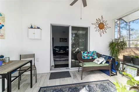 6 Malauka Circle Ocklawaha FL 32179