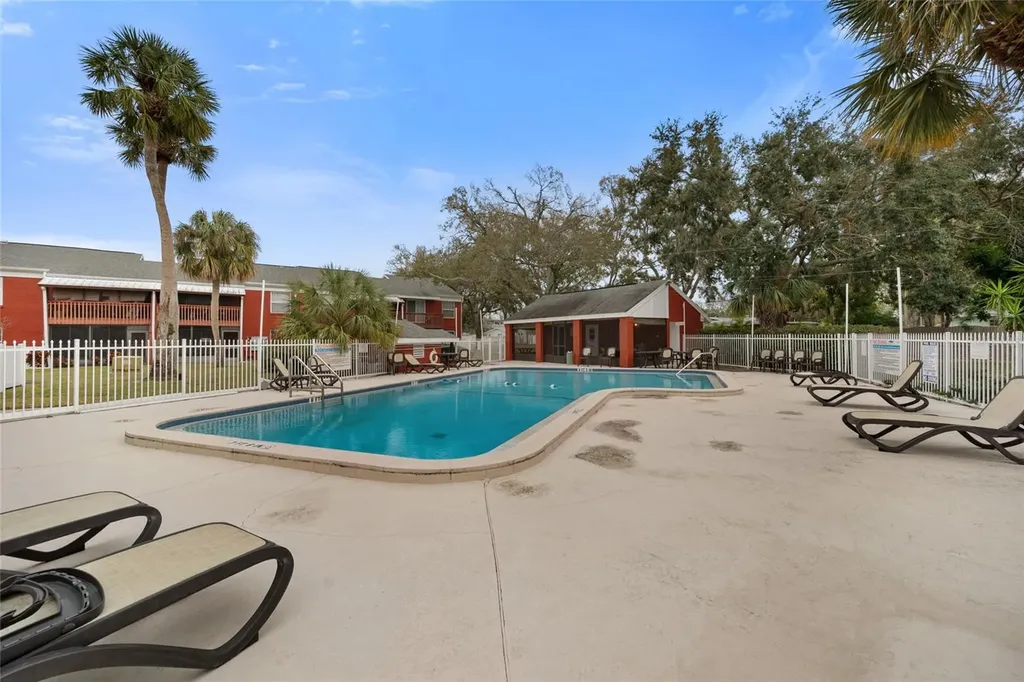 1290 83rd Avenue N St Petersburg FL 33702