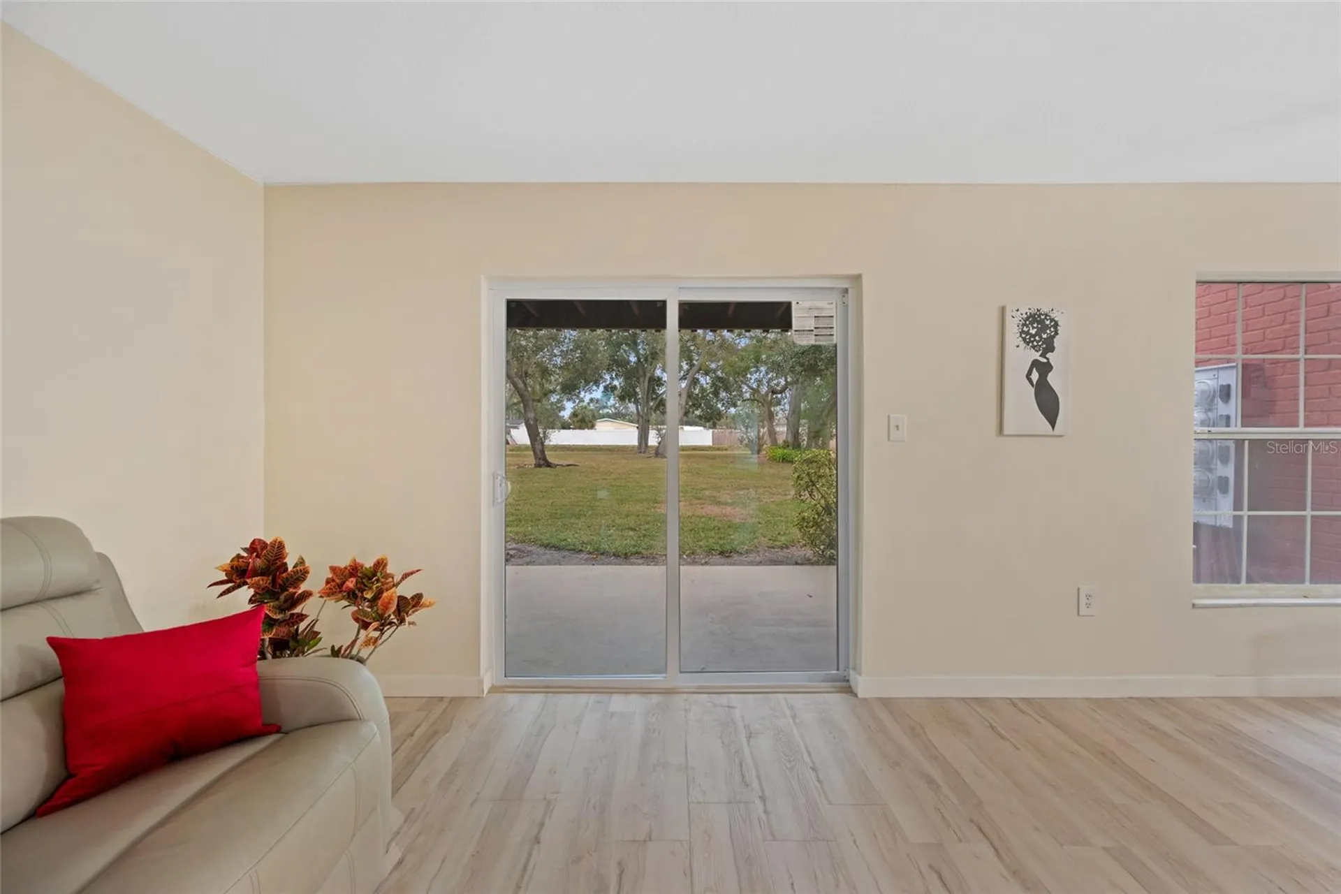 1290 83rd Avenue N St Petersburg FL 33702