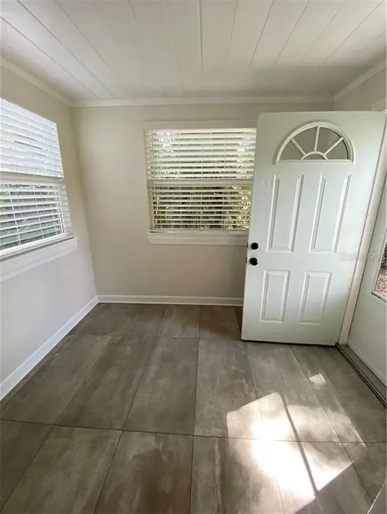 4133 3rd Avenue N St Petersburg FL 33713