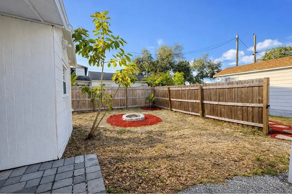 4133 3rd Avenue N St Petersburg FL 33713