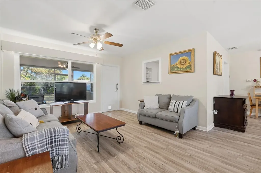 610 Palm Avenue Belleair FL 33756