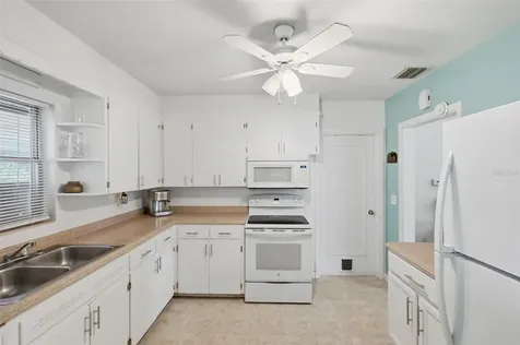 610 Palm Avenue Belleair FL 33756