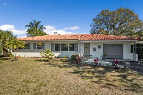 610 Palm Avenue Belleair FL 33756