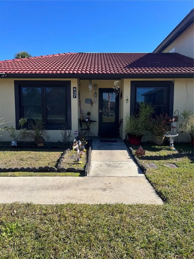 437 Hunter Circle Kissimmee FL 34758