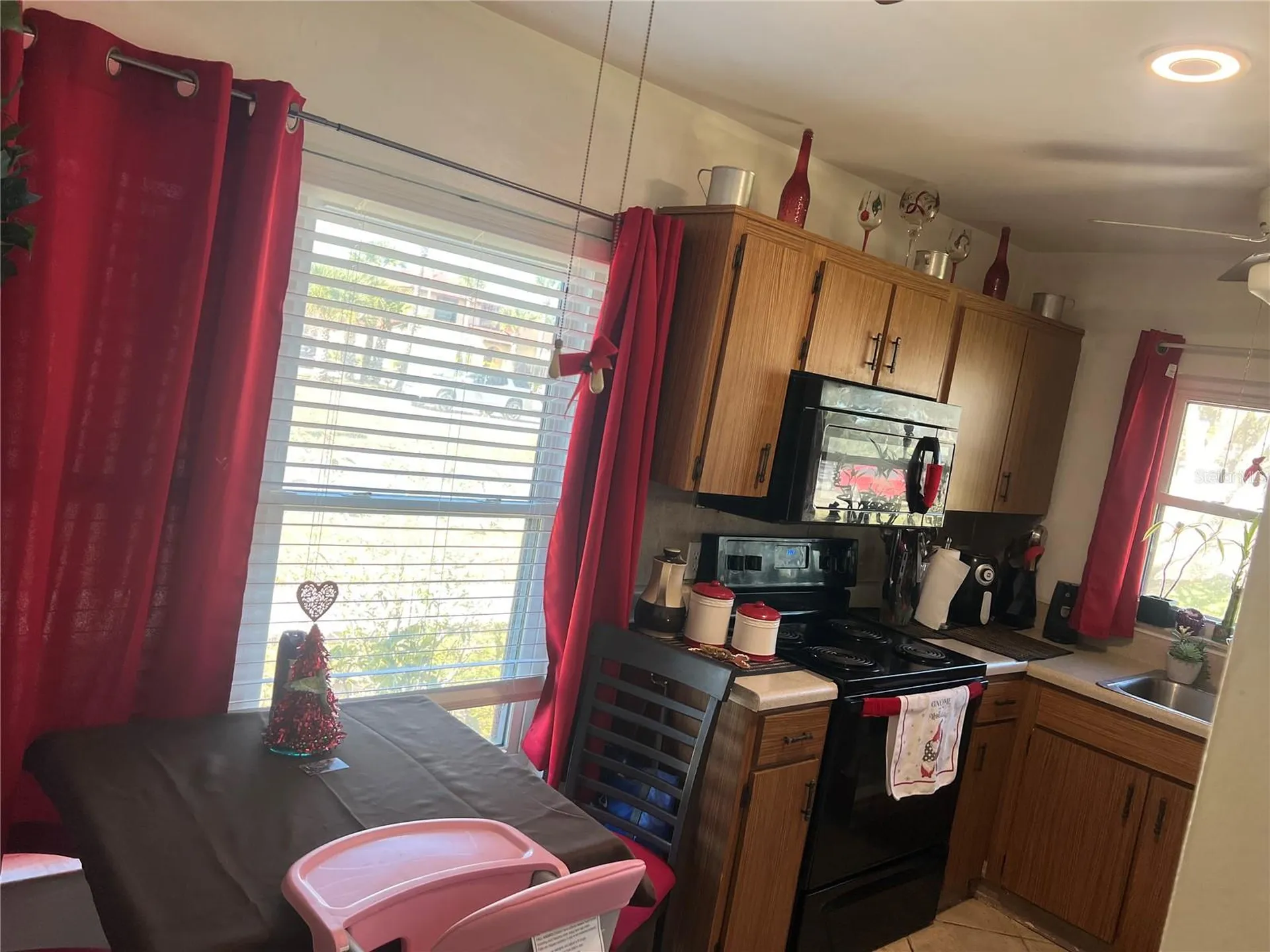 437 Hunter Circle Kissimmee FL 34758