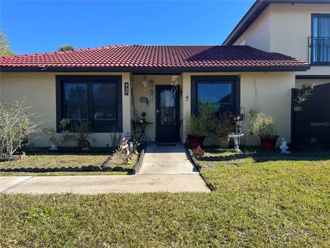 437 Hunter Circle Kissimmee FL 34758