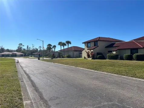 437 Hunter Circle Kissimmee FL 34758
