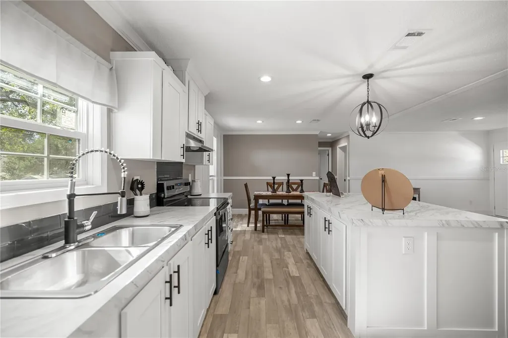 1550 NE 162nd Street Citra FL 32113