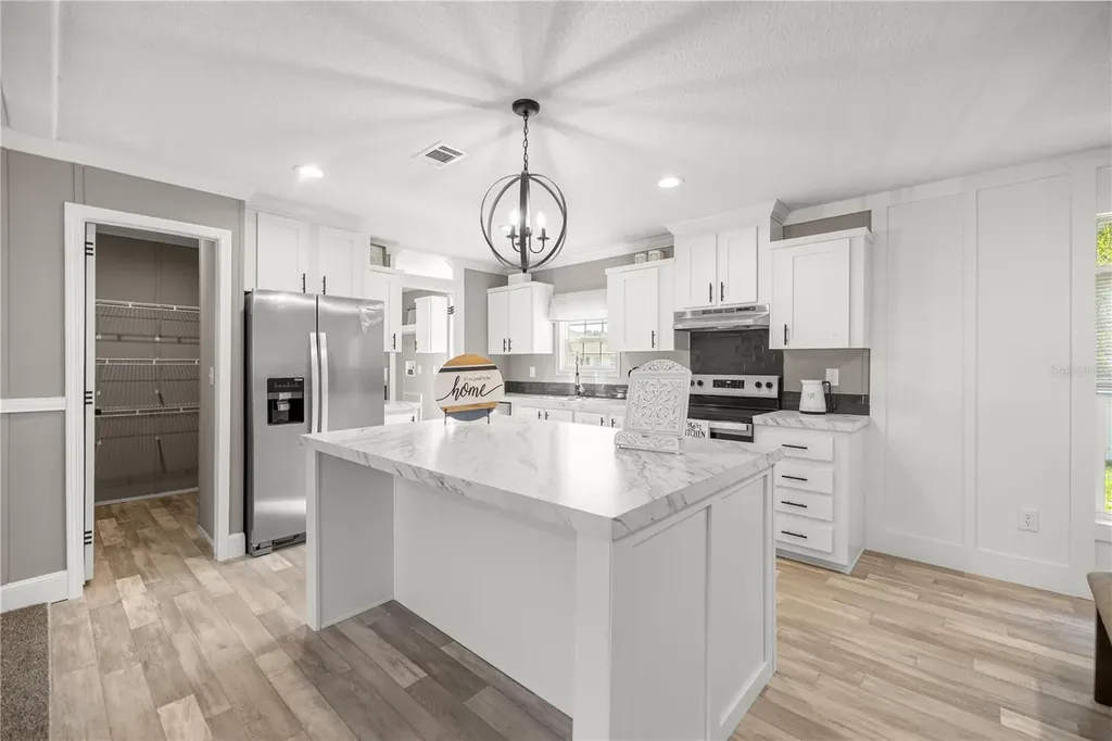 1550 NE 162nd Street Citra FL 32113
